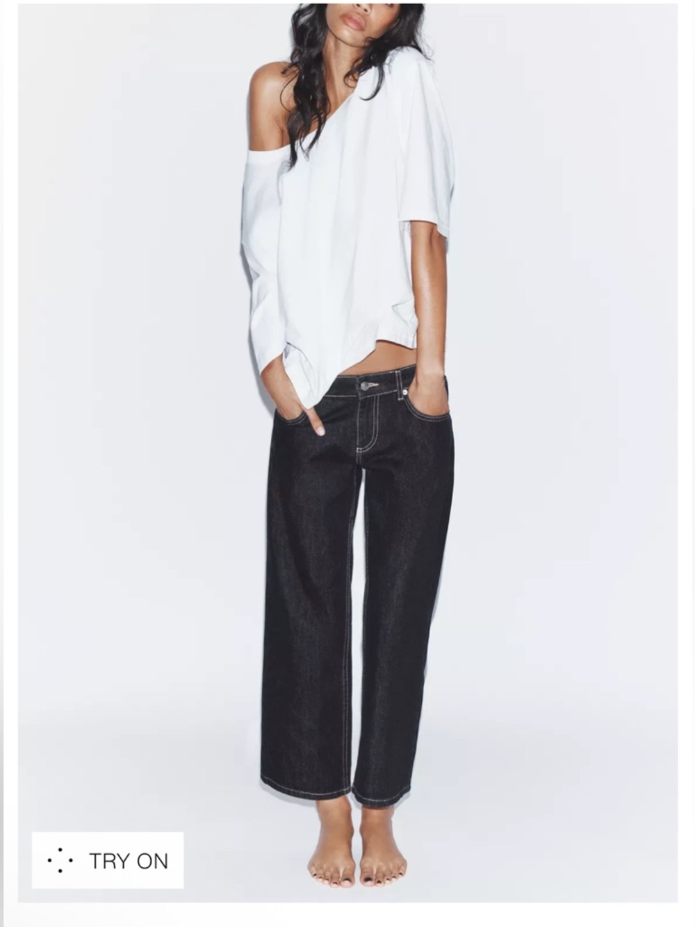 Zara TRF LOW RISE WIDE LEG
CROPPED JEANS
32